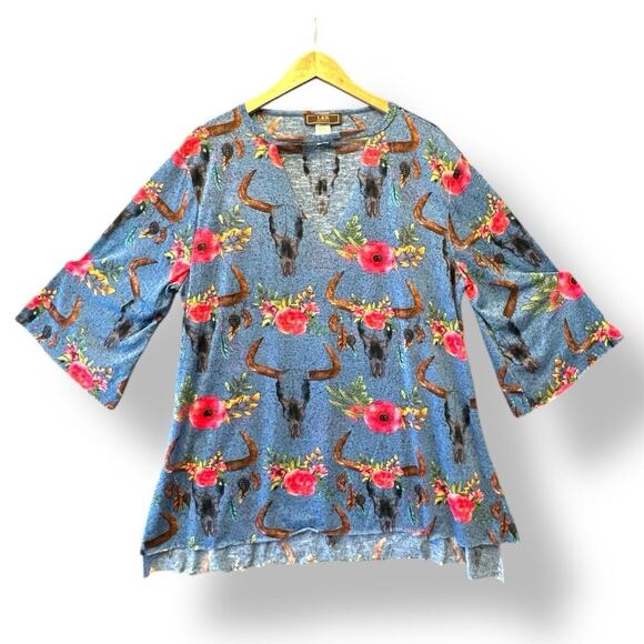 L&B Lucky & Blessed Blue Floral Cow Skull Print Western Art Boho Gypsy Top Sz‎ L - Picture 1 of 15